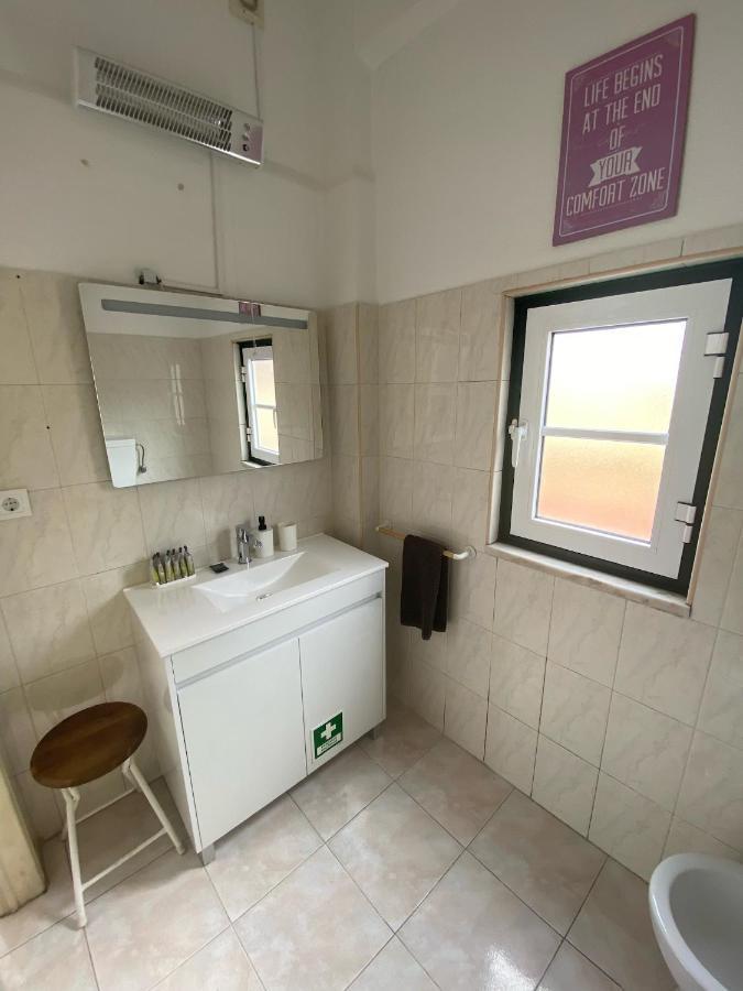 Pedro Surf Shelter Apartment Lisbon Exterior photo