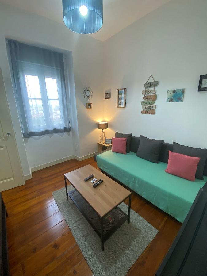 Pedro Surf Shelter Apartment Lisbon Exterior photo